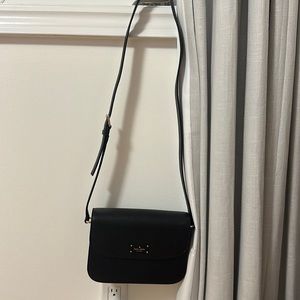 Black Kate spade purse